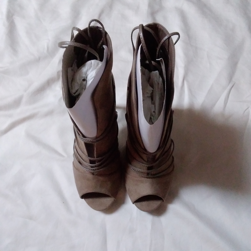 Glaze Brown Strappy High Heel Women's Shoes